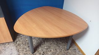Mesa triangular oficina - Madera