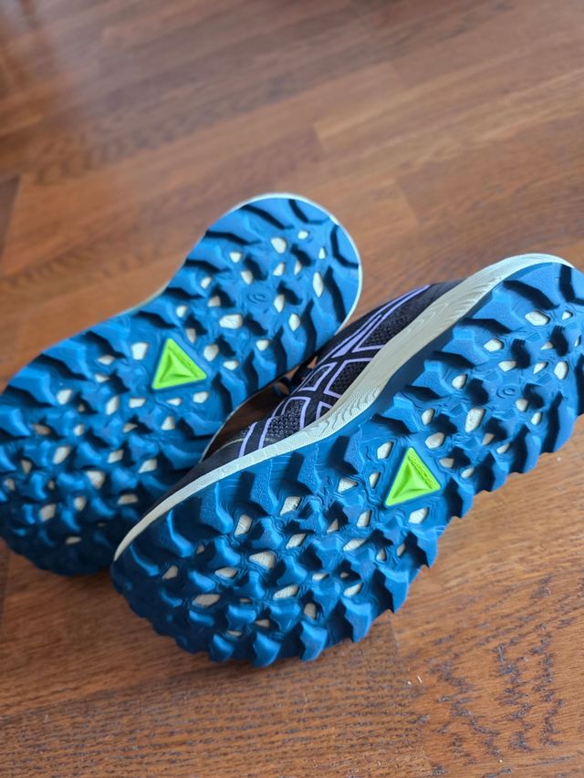 Zapatillas Asics Gel Trabuco 11 - Negras