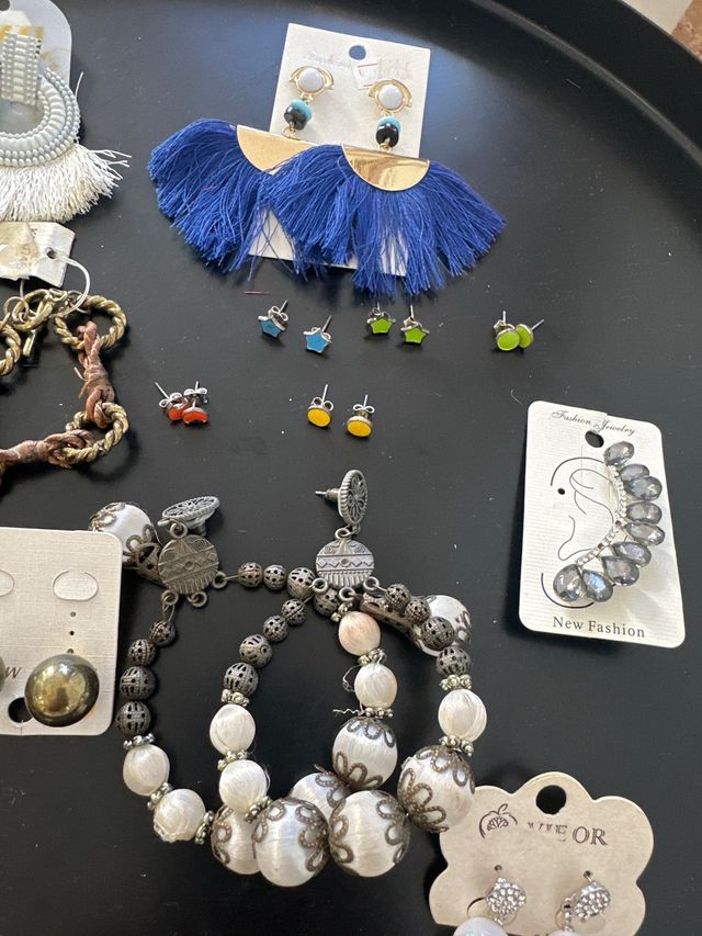 Bisutería Variada: Collares, anillos y pendientes