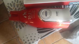 Aspirador Bosch - Carcasa roja