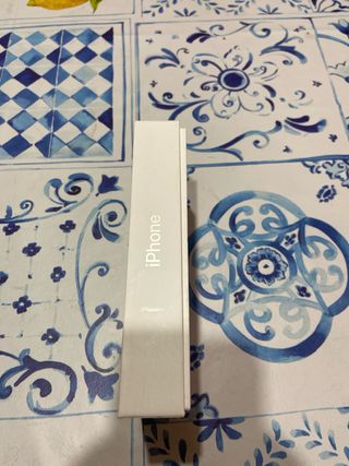 scatola iphone 12 bianco