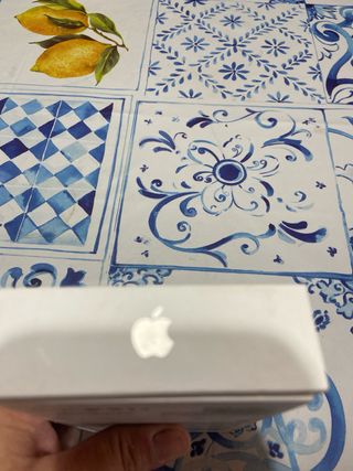scatola iphone 12 bianco