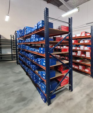 Estanterías metálicas almacén