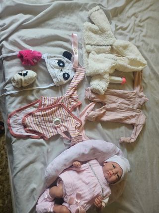 Muñeca reborn + ropa bebe