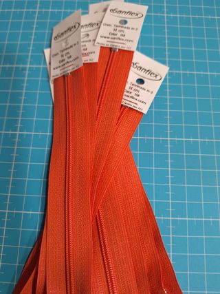 Cremalleras rojas 14cm