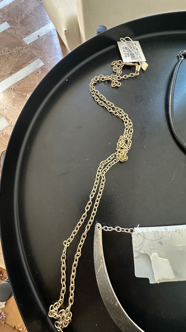 Collares nuevos - 4 piezas