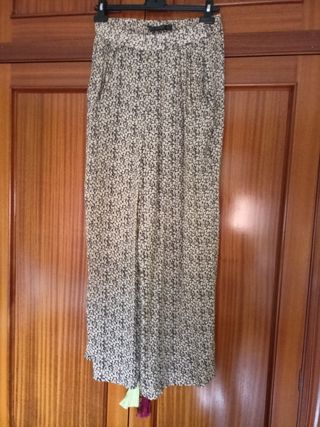 Pantalones Zara - Flores Blancas y Negras