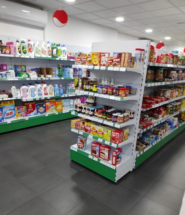 Estanterías metálicas comercio