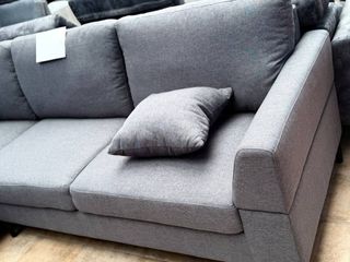 Sofá chaise longue gris