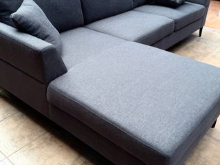 Sofá chaise longue gris