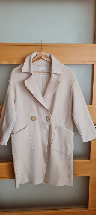 Abrigo beige de lana