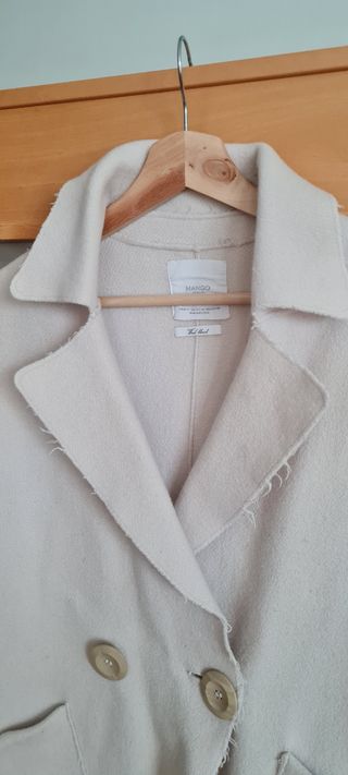 Abrigo beige de lana