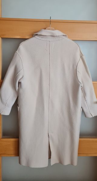 Abrigo beige de lana
