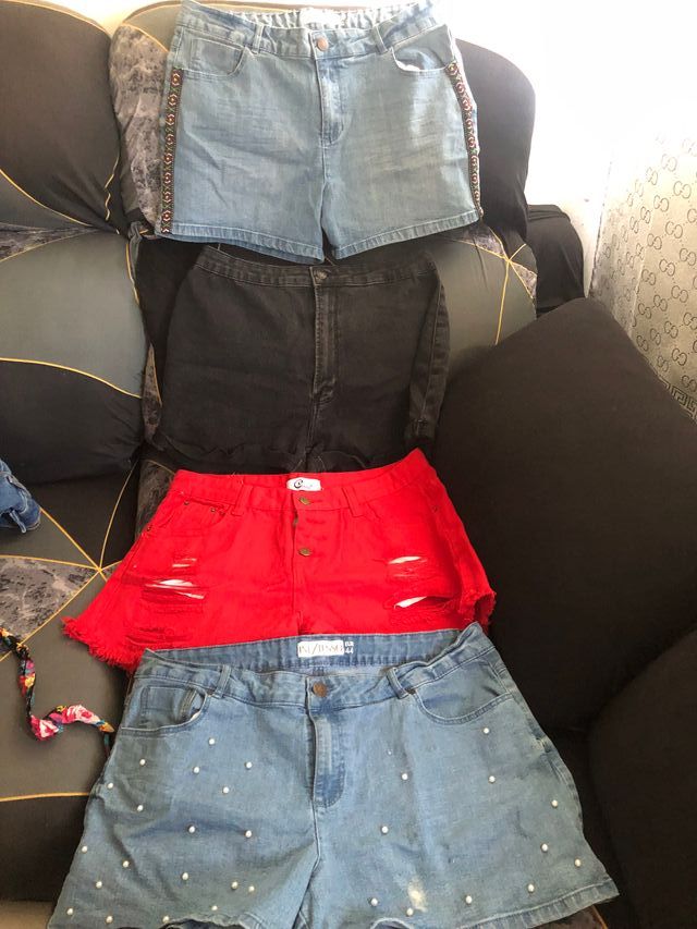 Shorts rotos negros y azules - L/XL