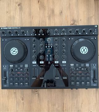 Traktor Kontrol S4 MK1