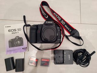Canon EOS 5D Mark II + extras