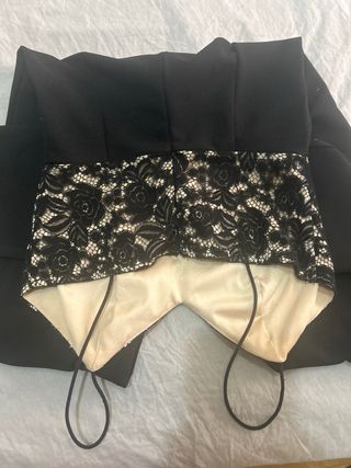 Mono negro encaje beige