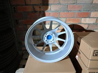 Llantas tipo Speedline Turini 17 y 16