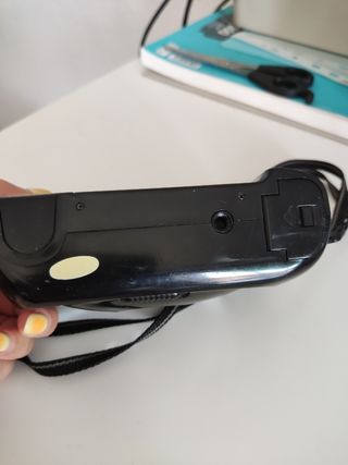 Kinon - Cámara analógica negra