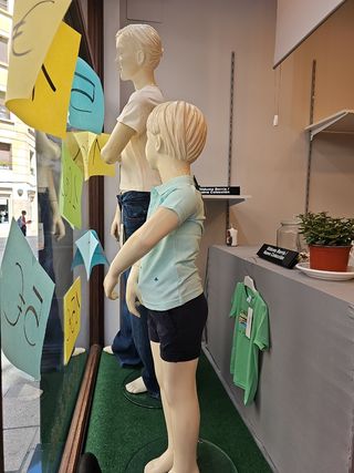 6 Maniquís niños 2-14 años 3 chicos 3 chicas