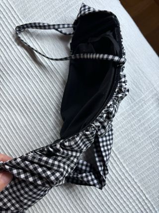 Bikini top blanco y negro