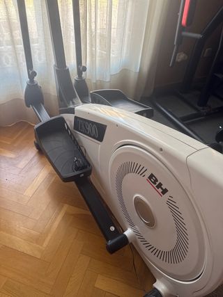 Bicicleta Elíptica BH Fitness ZK900