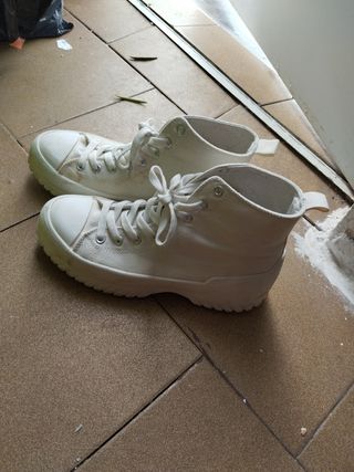 Zapatillas blancas altas