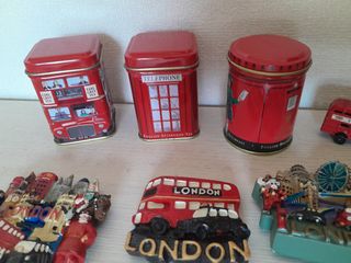 Souvenir Londra: calamite e scatole