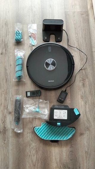 Robot aspirador y friegasuelos Cecotec Conga 4000