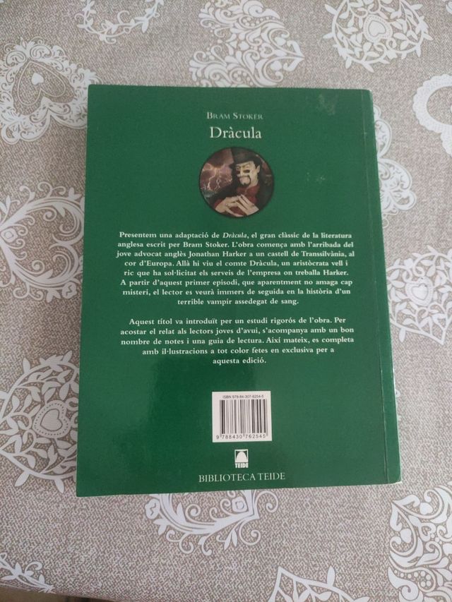 Biblioteca Teide 028 - Dràcula -Bram Stocker (C...