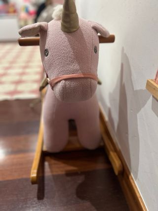Caballo balancín unicornio rosa