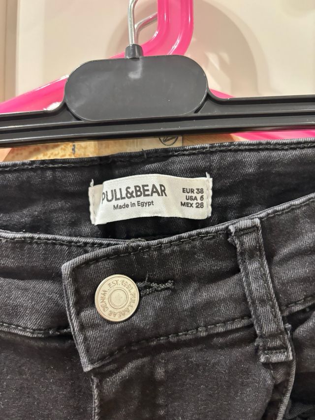 Vaqueros negros Pull&Bear - Talla 38