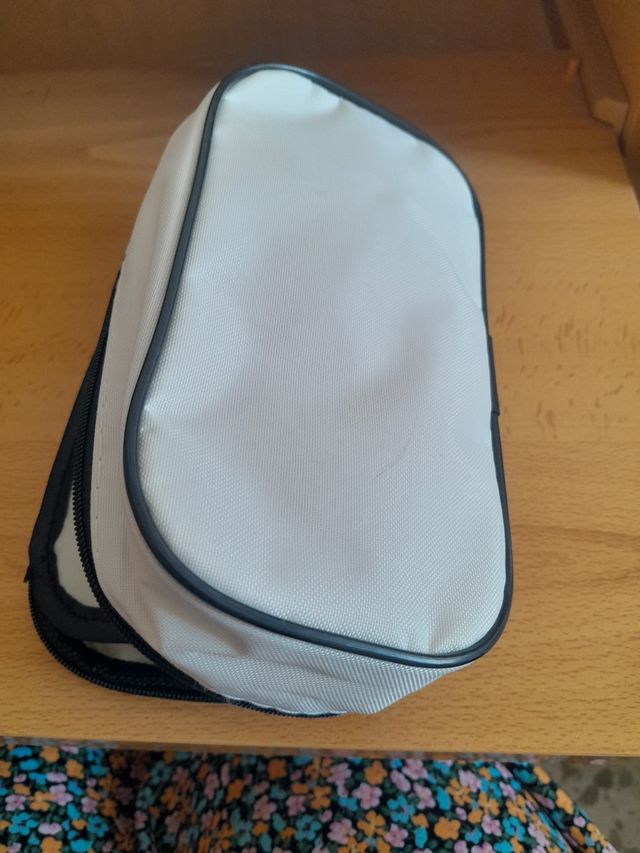 Estuche manicura 10 cabezales, como nuevo