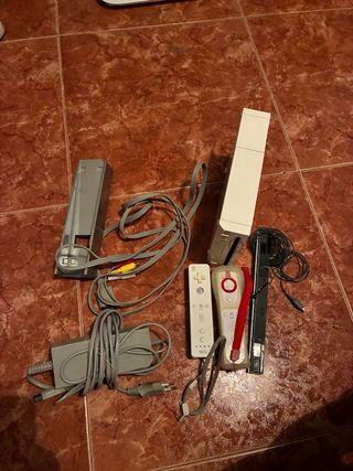 Wii + 4 juegos
