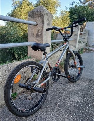 BMX 20" gris 