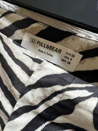 Pantalones cebra Pull&Bear