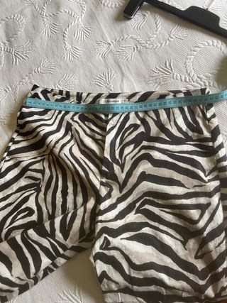 Pantalones cebra Pull&Bear