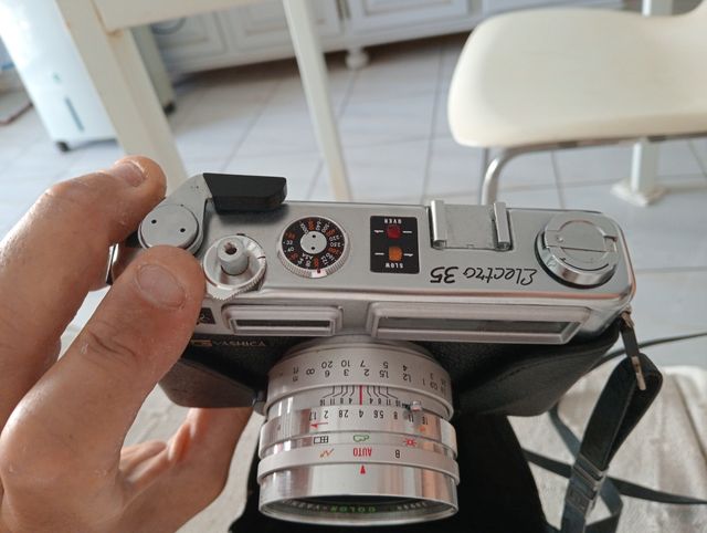 YASHICA Electro 35 GS: Cámara vintage