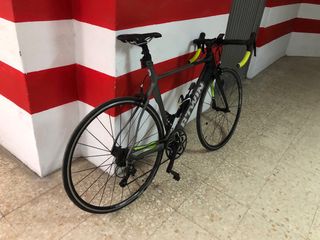 Bicicleta carretera Btwin Mach CF