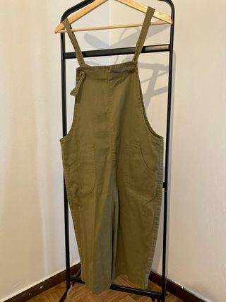 Peto verde oliva mujer
Talla XS hecho a medida
