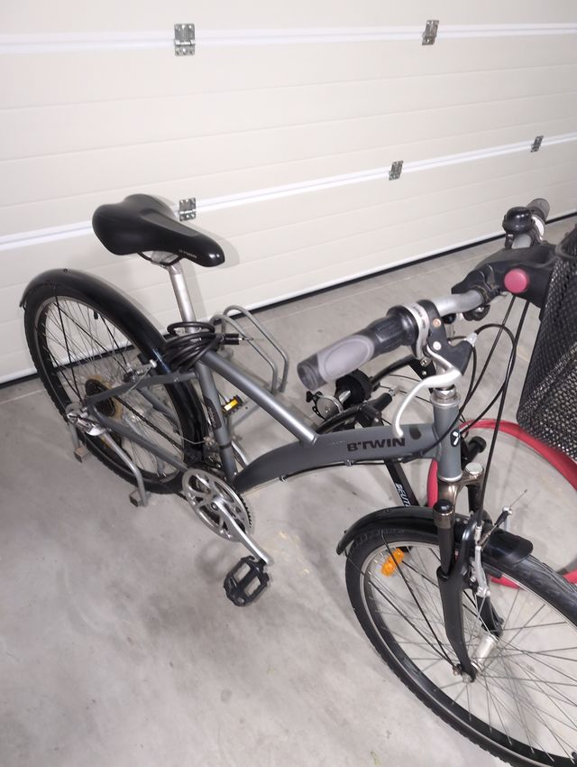 Bicicleta BTWIN + rodillo + soporte + extras