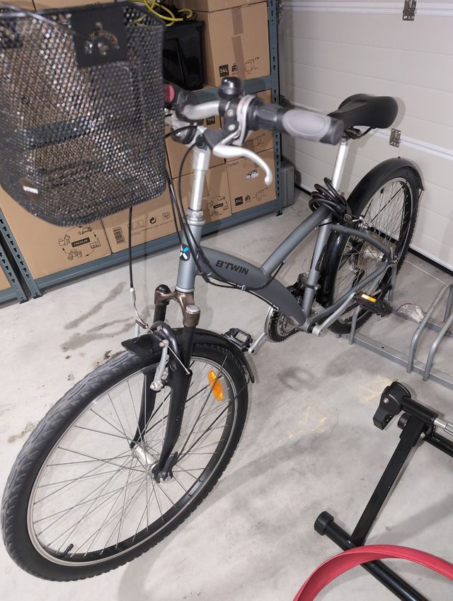 Bicicleta BTWIN + rodillo + soporte + extras