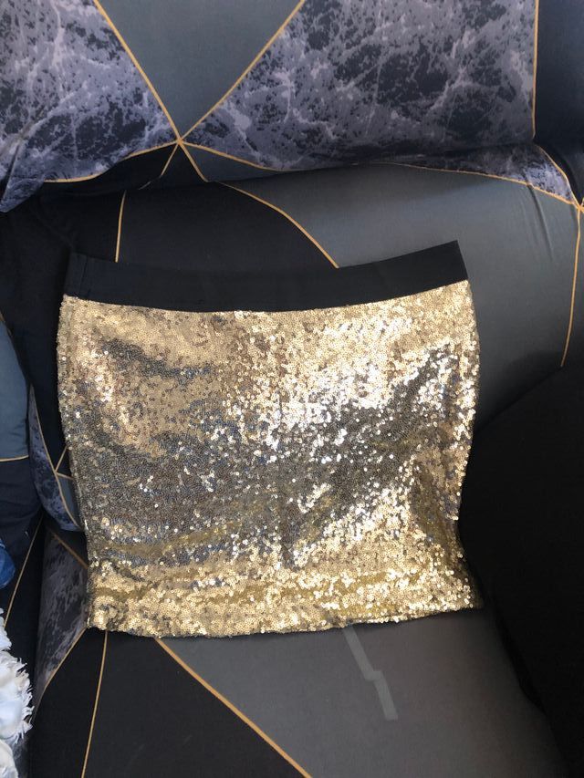 Falda cortabdorada lentejuelas