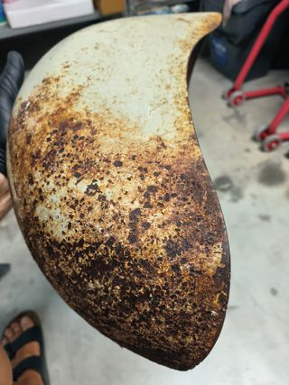 PARAFANGO ANTERIORE PIAGGIO VESPA FARO BASSO