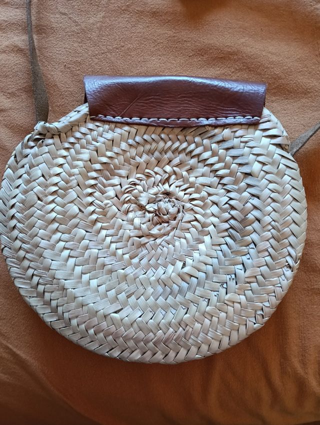 Bolso rafia marrón y beige