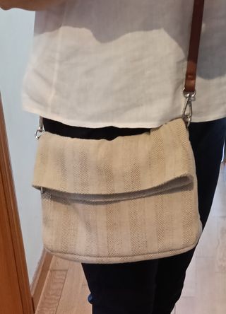 Bolso beige - bandolera