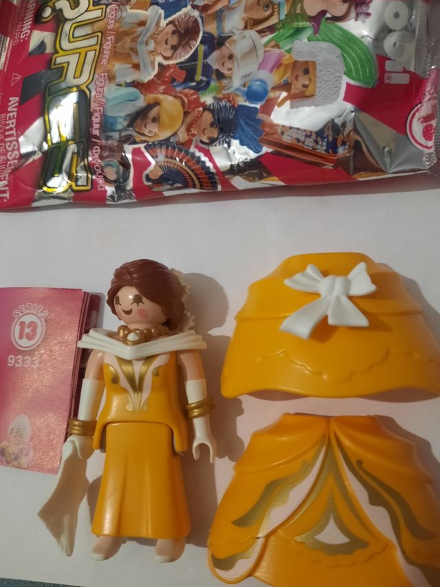 Playmobil Dama Amarilla Serie 13