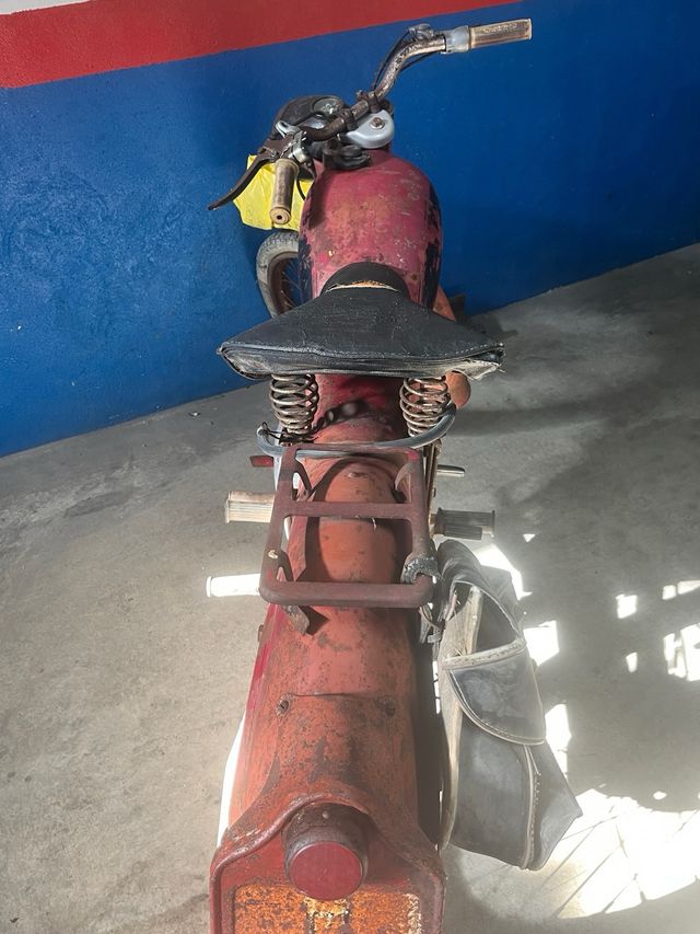 Moto Guzzi 98: restauración