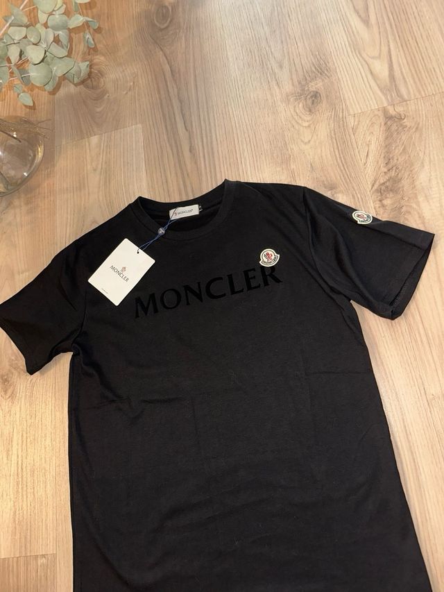 Camiseta negra talla S