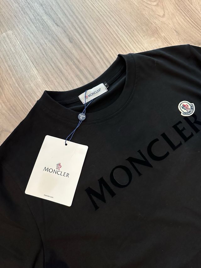 Camiseta negra talla S